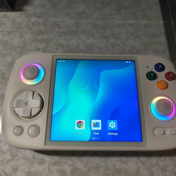 Retro Handheld - Picture 4 of 17